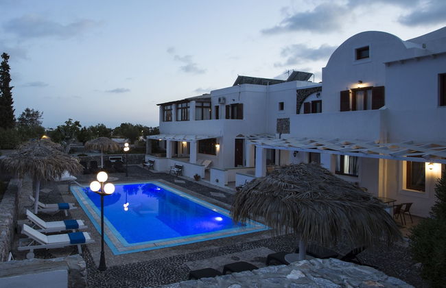 Birds Villa Apartments with Heated Pool - Including Car and Breakfast - Photo 61