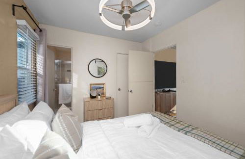 Stylish 1BR Home with Parking Near Zoo & Downtown - Foto 9