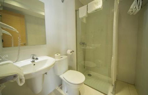 Apartamentos Embat - Photo 11