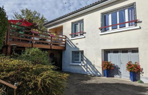 Charmant appartement avec terrasse et jardin, idéal pour 4 personnes, à Barbezieux - FR-1-653-196 - Foto 3