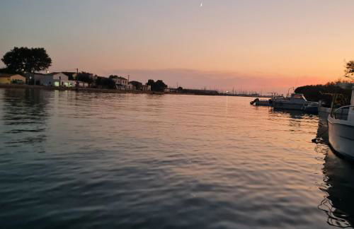 Nuit insolite bateau à quai - Port Saint Louis du Rhône - Foto 35