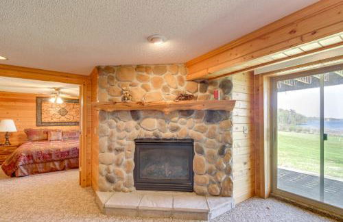 Private Lakefront Emily Home with Yard and Fire Pit! - Photo 27