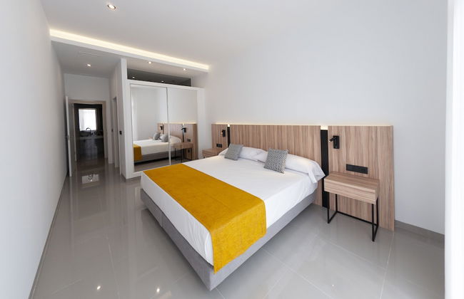 Apartamentos La Laguna - Foto 2