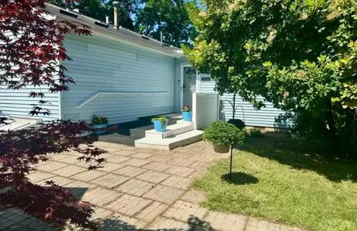 Home away on Lake Ontario - Foto 23