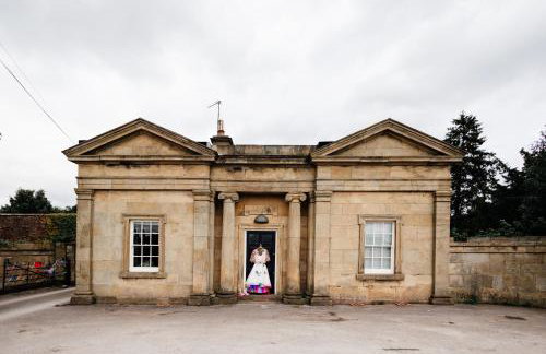 Listed lodge building overlooking Himley Park - Foto 19