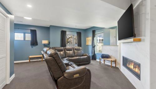 4BR Home with 4 Private Bathrooms 20 Min from Airport - Foto 5