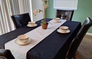 Spacious 5 bdrm 4 bth pool home, game room New Year special close to Disney, Epic Universe Spring Break Special - Foto 12