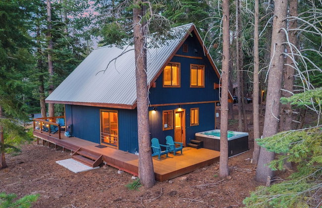 Minutes to Skiing & Lake Hot Tub, Fire Pit, Deck Indigo Owl by Avantstay - Foto 102