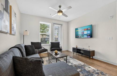 Nice 2 BR Apt|King Bed|Pool |Gym|Clse 2 Beach/Mayo - Foto 3