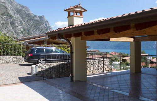 Villa Imelda, panoramic apartments with Lake Garda views - Foto 20