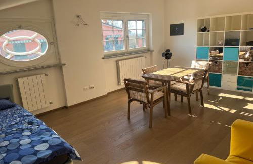 Ampio Appartamento con vista lago, sauna e camino Golf club Margara - Foto 35