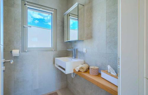 NEW Villa Pine Haven , Private Heated Pool Sleeps 8, Tranquil Retreat - Foto 44