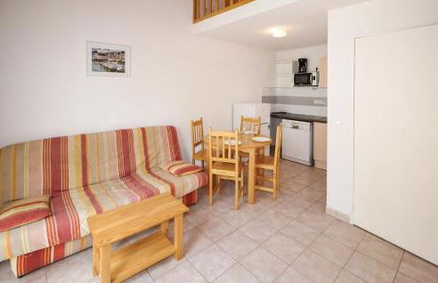 Cozy Home In Calvisson With Kitchen - Photo 28