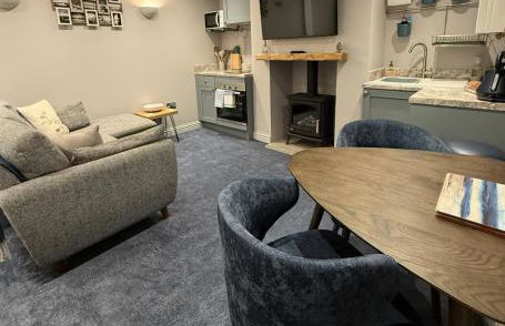 Driftwood Den - Photo 7