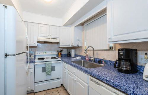 Lovely 2 Bedroom Beachfront Condo - Foto 7