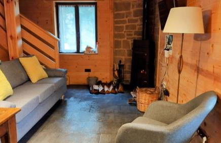 La central de Azparren, junto a la Selva de Irati - Foto 10