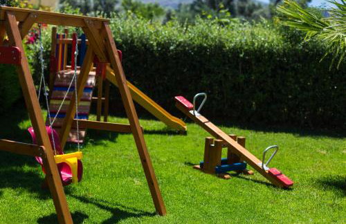 Aria Villas - Private Pool, Playground, Ping Pong & Close to Beach, By ThinkVilla - Foto 4