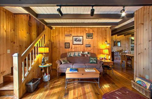 Quaint Gretna Getaway Cottage with Screened Porch! - Foto 5