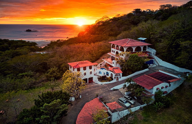 Beachside stay at Villa ViYarte - Foto 1