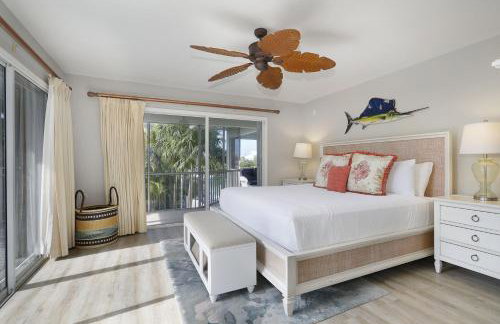 Waterfront Luxury Home With Pool And Boat Dock 3 Bedroom Home by RedAwning - Foto 49