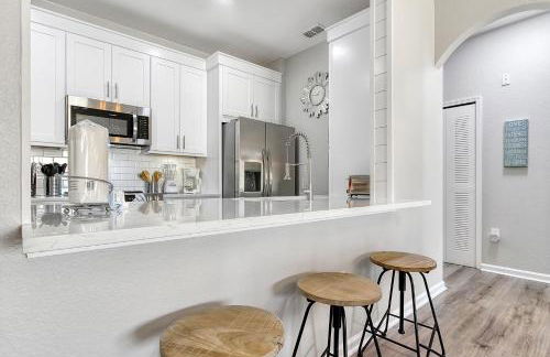 The Perch-2 Miles from Disney, Movie Theatre & Water Park - Foto 14