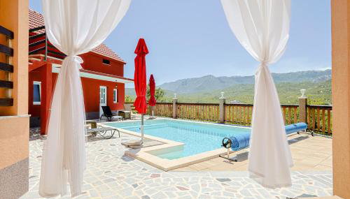 Holiday Home Veronika near Makarska, private pool - Foto 2, sunbed