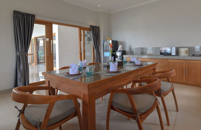 The Manik Kalisada - Foto 64