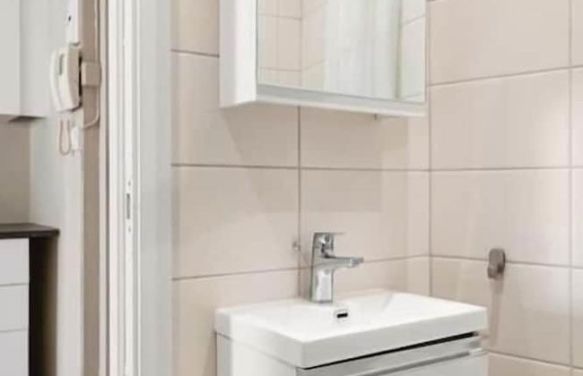 Cozy Studio in Bergen Center - Photo 7