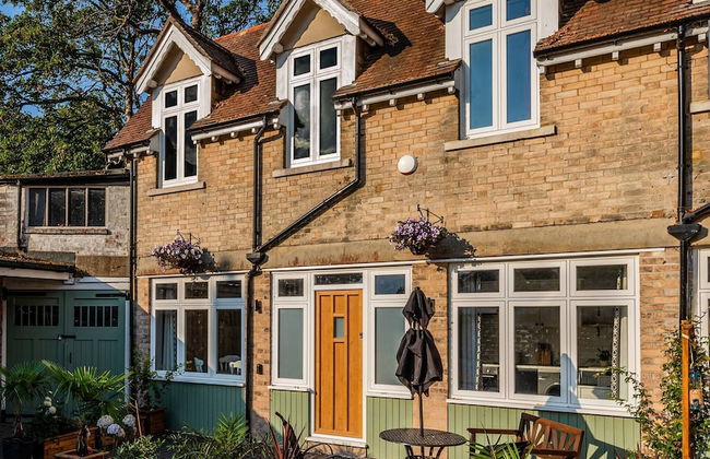 Newly Converted Historic Stables Near The Beach - Foto 10