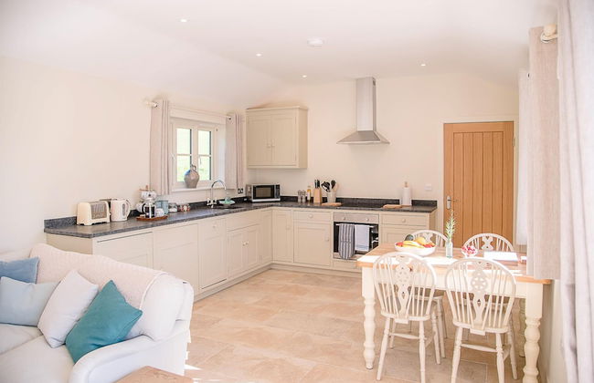 Hill Stables, Ufford - Photo 17