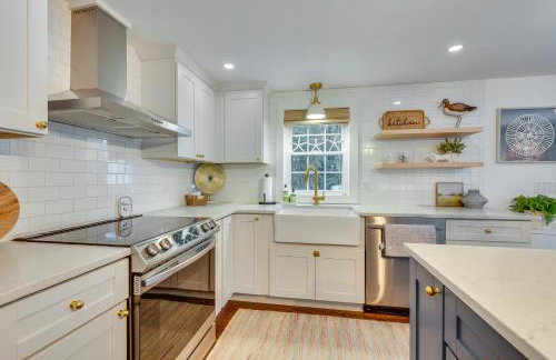 Rye Coastal Retreat with Deck and Outdoor Dining - Foto 10