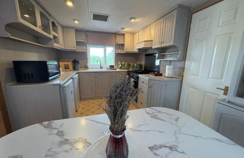 Robins Lodge by the sea - Photo 9