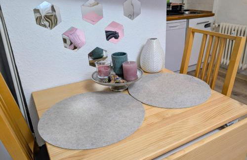 Apartment with AC, full kitchen, self check in, parking, 8 min to SAP campus, Wi Fi - Foto 10