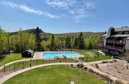 Lutsen Mtn Ski in Ski out Pool Hot Tub Fire Pit - Foto 36