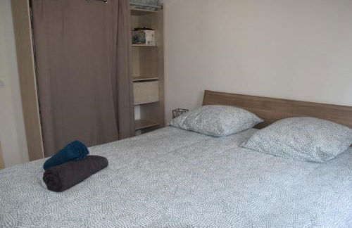 Élégant T2 à Bron, Tramway à 2min, Box Parking, 4Personnes - Foto 24