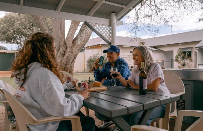Busselton Jetty Chalets - Photo 32