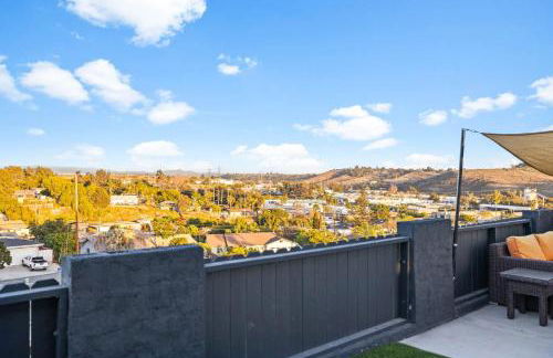 Dog-Friendly House with Hot Tub, AC, Game Room - Photo 40