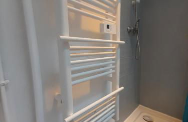 Manifique T1 centre ville Saint-Leu 2 pers WIFI - Foto 8