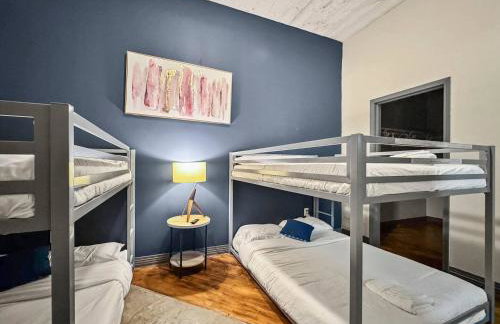 Chic Loft 828 3bd Sleeps 16 Free Parking - Foto 8