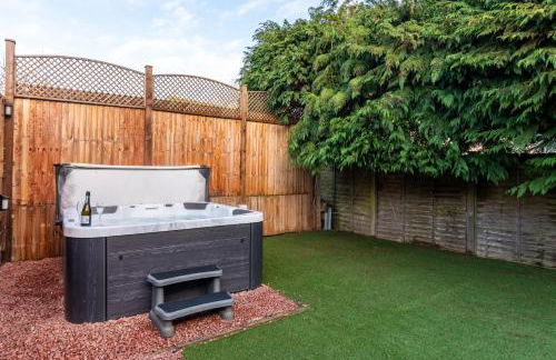 Cotswold holiday let with hot tub - The Old Garage - Foto 2