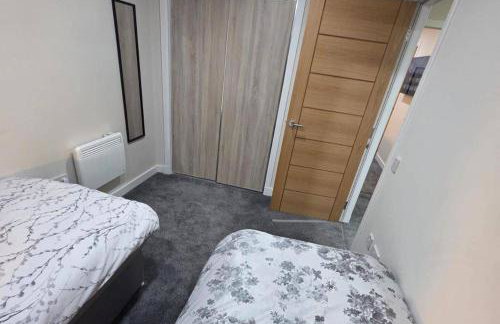 2 Bed House Sleeps 5 -Private Garden -Dogs Allowed - Foto 16