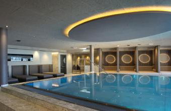 Aparthotel Familiaris - Family Apartments - Pools & Spa in Dolomites - Foto 1