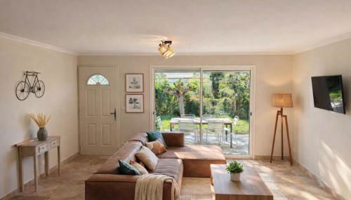 Maison en pierre avec piscine chauffée, jacuzzi et vue sur Gordes - Foto 2