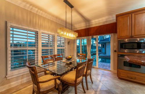 Villa Hibiscus-Waterfront-Free Heated Pool-Dock-Bikes-Other Amenities - Photo 23