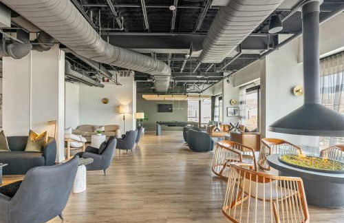 Downtown Stylish Cozy Vibe Work Area Free pkg Gym - Foto 23