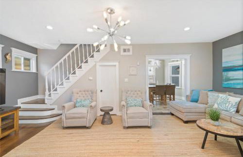 Dazzling Bungalow within 2 Blocks of Beach - Foto 15