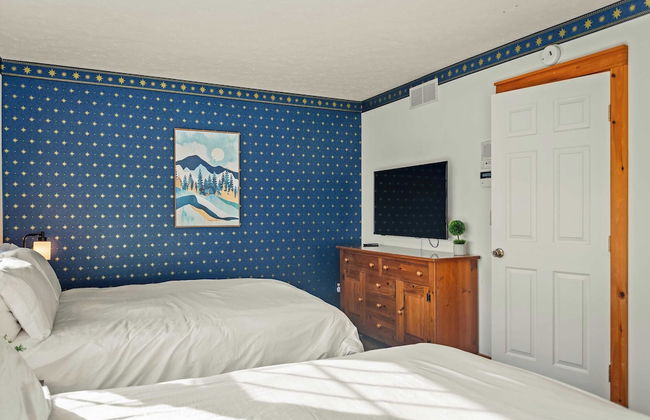 Mountain Escape With Game Room, Balcony & Stunning Views in the Poconos Christina - Foto 33