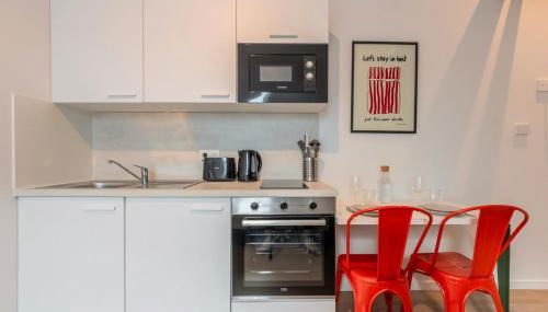 Studio sous les combles côté cour, parking gratuit - Foto 3