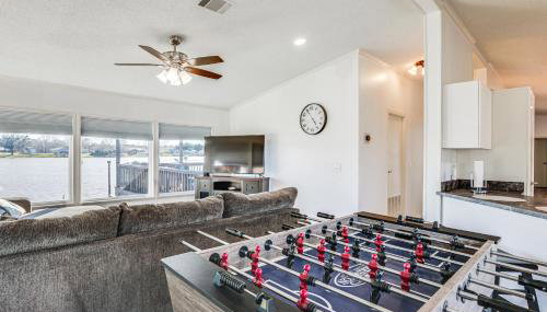 Waterfront Trinity Vacation Rental with Hot Tub! - Foto 3