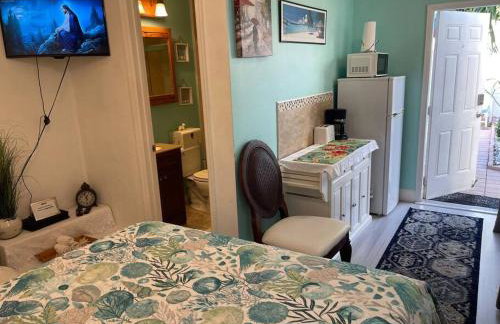 Comfy Queen Bed Studio, Downtown West Palm - Foto 34